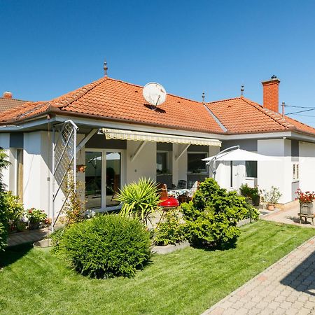 Holiday Home Ildiko By Interhome بالاتوليلّي المظهر الخارجي الصورة